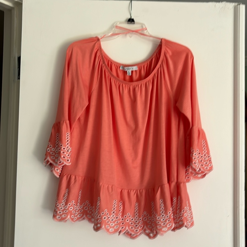 Womens Pullover Top